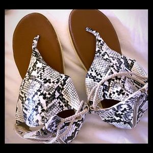 Brand new zip sandals